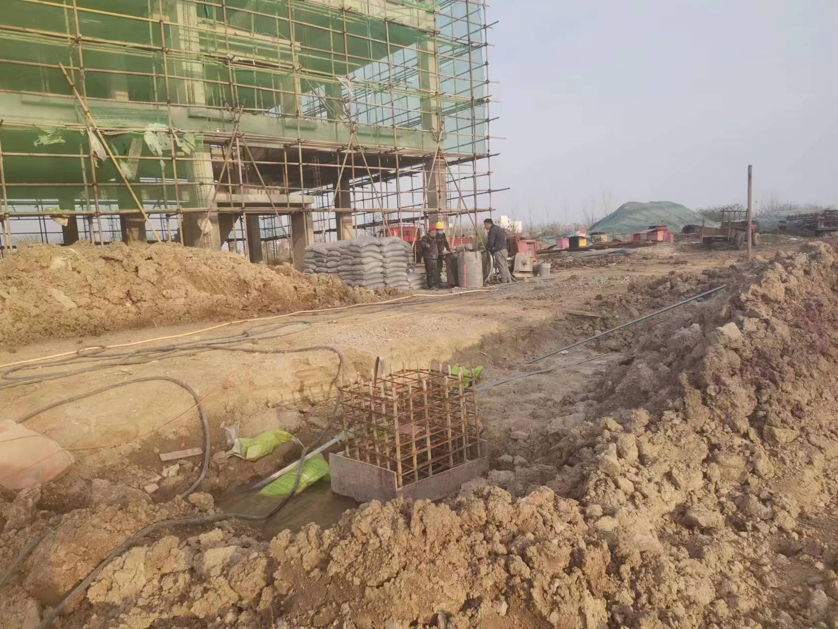 独山子当桥梁出现裂缝的时候应该及时加固修补